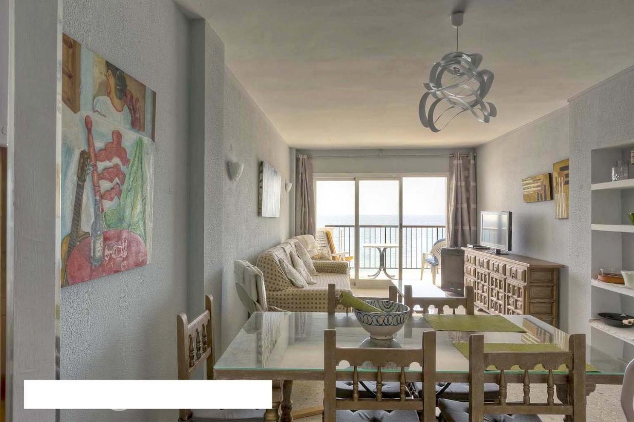 Precioso Apartamento Frontal Al Mar نيرخا المظهر الخارجي الصورة