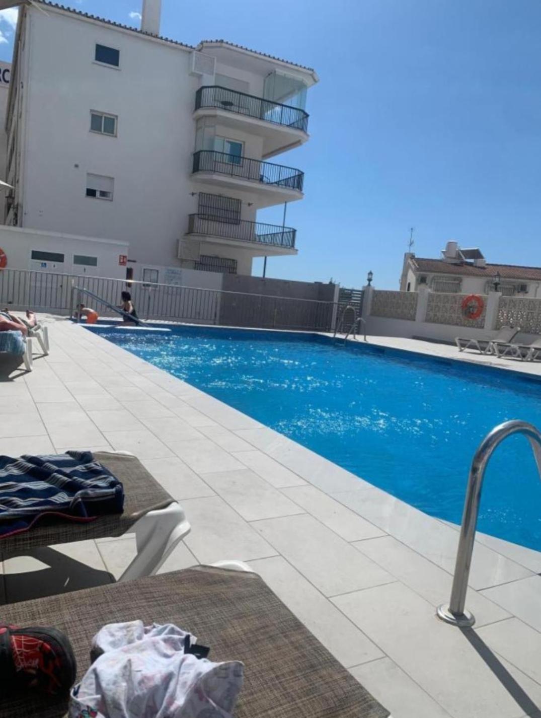 Precioso Apartamento Frontal Al Mar نيرخا المظهر الخارجي الصورة