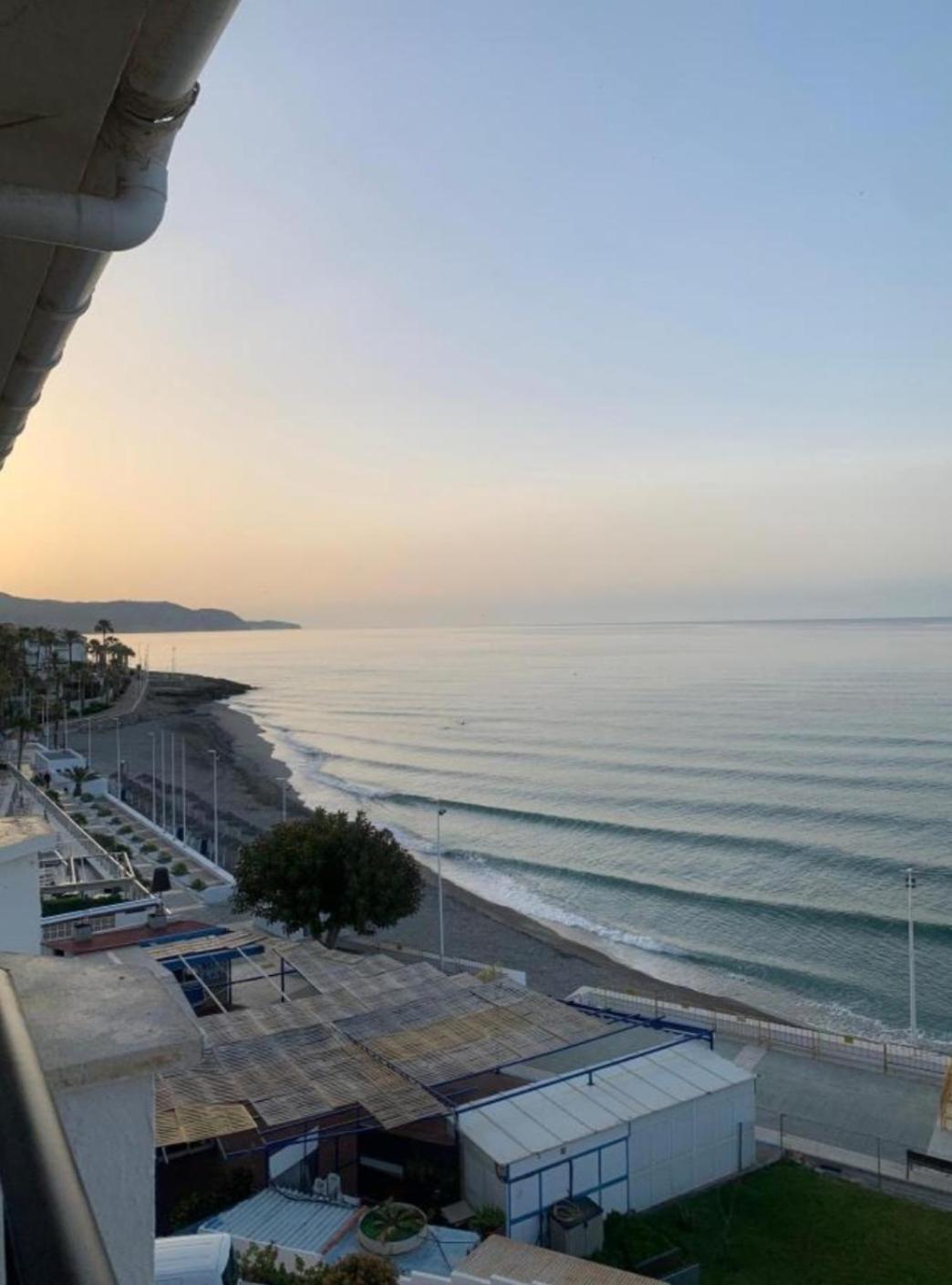 Precioso Apartamento Frontal Al Mar نيرخا المظهر الخارجي الصورة